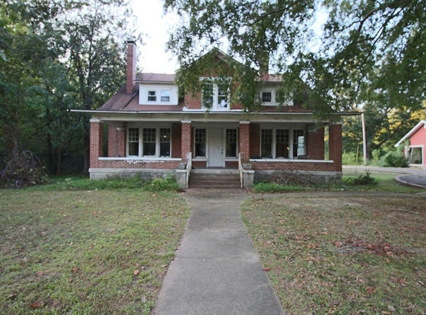 20065 Main St E, HUNTINGDON, TN 38344