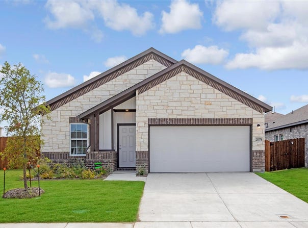 2074 Crosby Drive, Forney, TX 75126