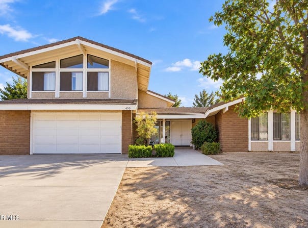450 Fairway Drive, Palmdale, CA 93551