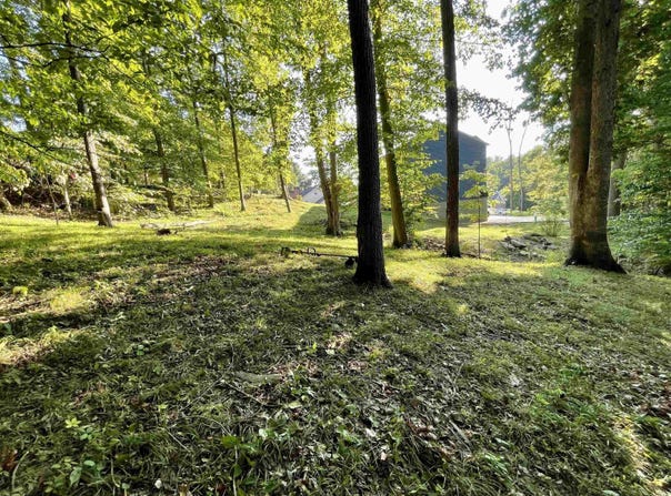 Windsor Road, Bridgeport, WV 26330