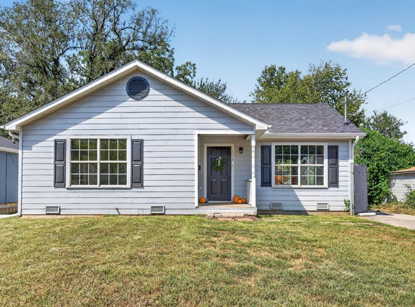 1113 N Clifton Avenue, Springfield, MO 65802