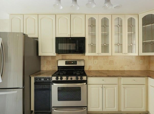851 Princeton Ct, Branchburg Twp., NJ 08853-4101