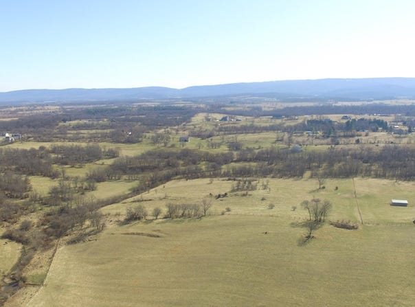11 LINDEY Lane, BERRYVILLE, VA 22611