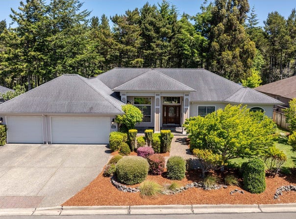 2225 HAYES St, NorthBend, OR 97459