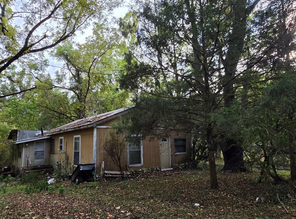 707 Washington Avenue, Crane, MO 65633