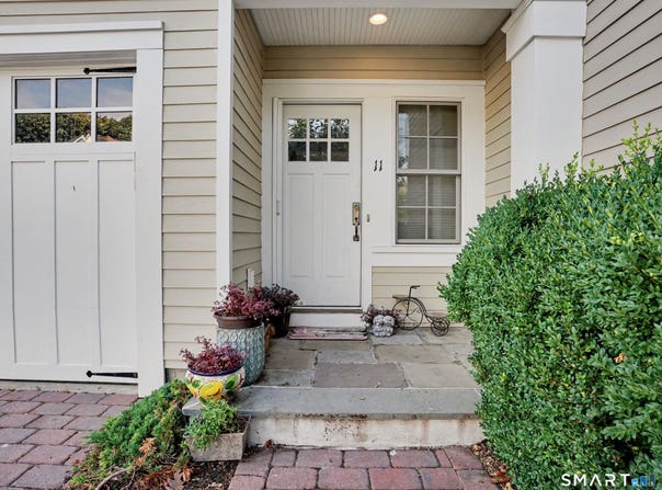 77 Havemeyer Lane, Stamford, CT 06902