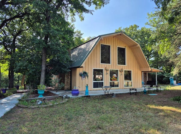 335 Riverbluff Rd, Idabel, OK 74745