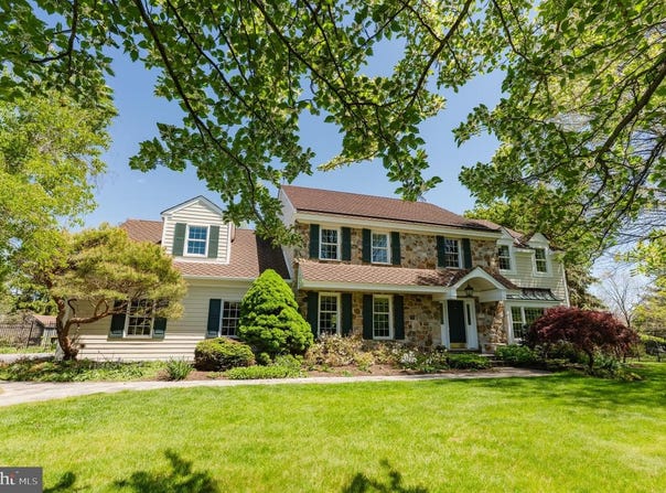 1020 ROSEWOOD DR, BLUE BELL, PA 19422