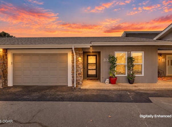 33 Davis Circle, Bella Vista, AR 72715