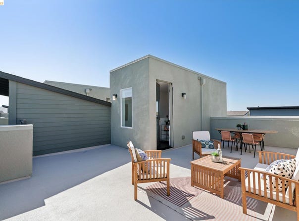 1532 Seawind Dr, Richmond, CA 94804