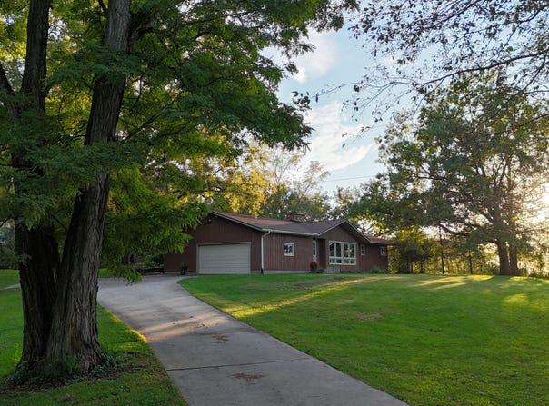 7922 78th Ave, Milan, IL 61264