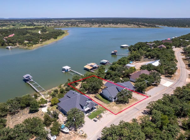 660 Oak Point Drive, May, TX 76857