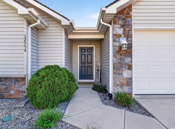 12554 Shearwater Run, Fort Wayne, IN 46845-8618