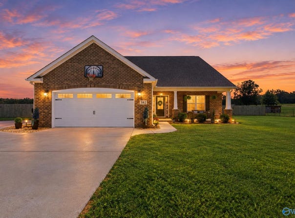382 Herman Bailey Road, Somerville, AL 35670
