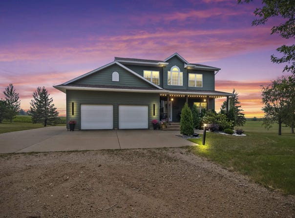 27884 467th Ave, Lennox, SD 57039