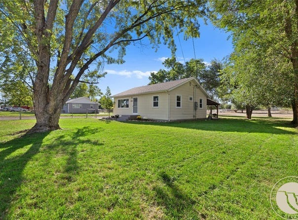 446 Sioux Ln, Billings, MT 59105