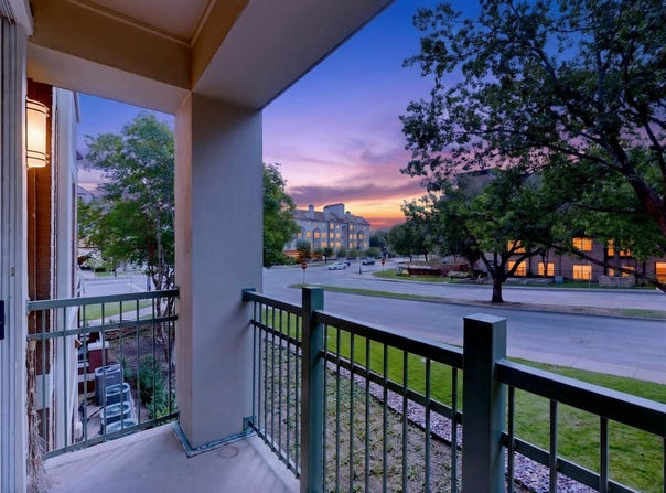 330 Las Colinas Boulevard E, Irving, TX 75039