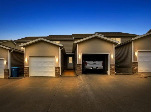 370 Kelso, Fairfax, IA 52228