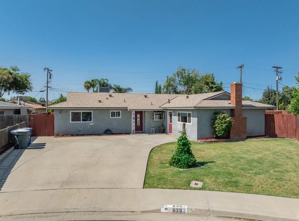 839 Camellia Lane, Lemoore, CA 93245