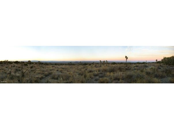 Vic 223 Ste, Llano, CA 93544