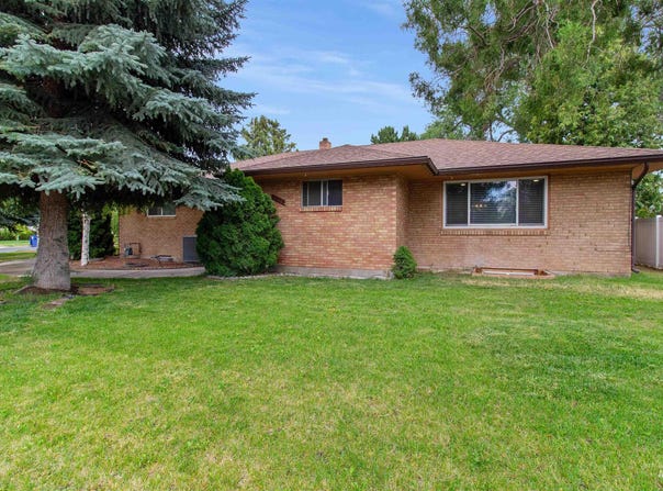 1968 Falls Ave E, Twin Falls, ID 83301