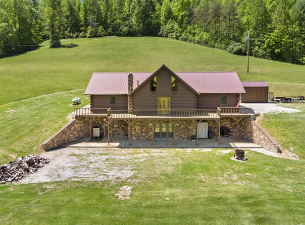 2248 KY 556, Sandy Hook, KY 41171