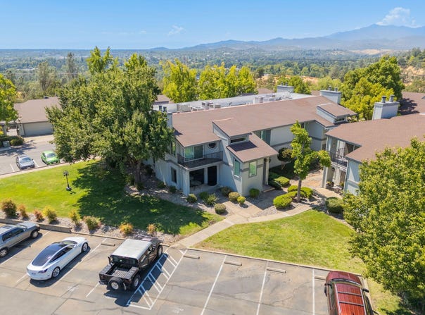 488 Ridgecrest Trail, Redding, CA 96003