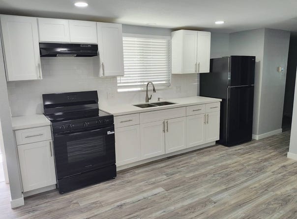320 E Mckellips Rd, Mesa, AZ 85215