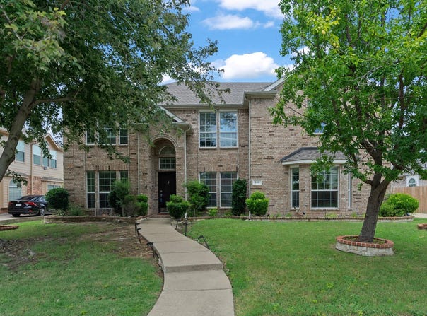 408 Cave River Drive, Murphy, TX 75094