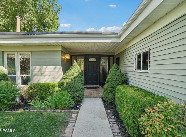 2451 E Murray Holladay Road, Holladay, UT 84117