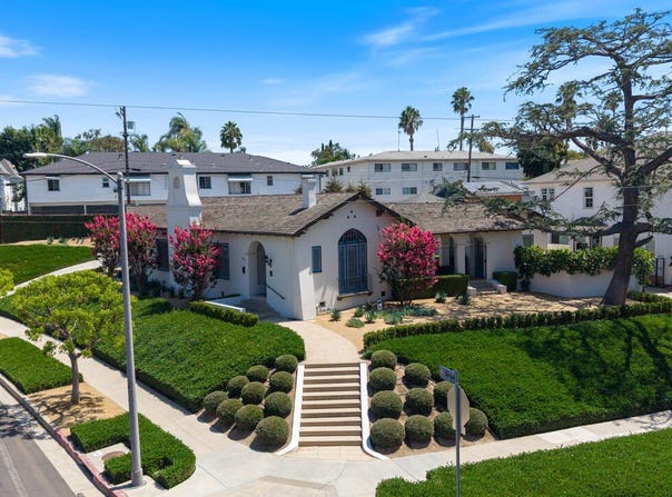 800 S Plymouth Blvd, Los Angeles, CA 90005