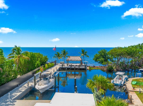 16 Seaside Avenue, Key Largo, FL 33037