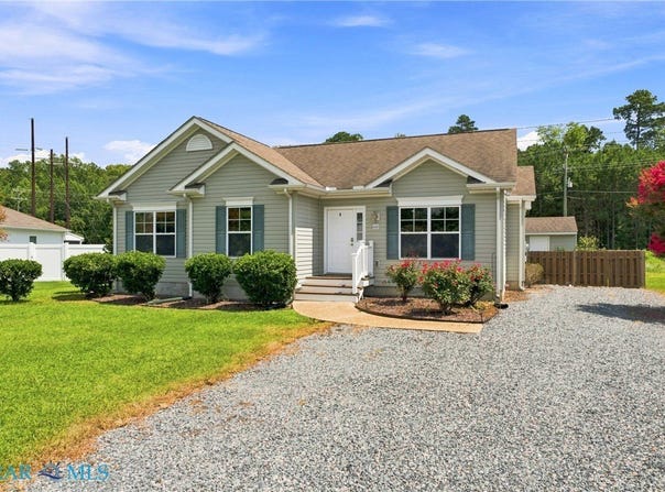 60 Byway Drive, Kilmarnock, VA 22482