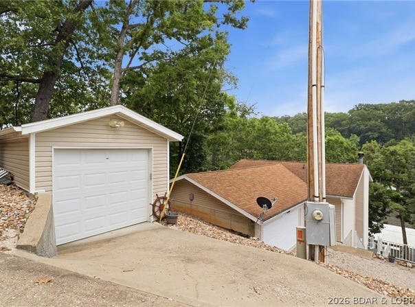 199 Run Drive, Camdenton, MO 65020