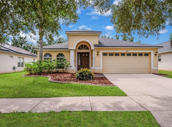 13935 CHALK HILL Place, RIVERVIEW, FL 33579