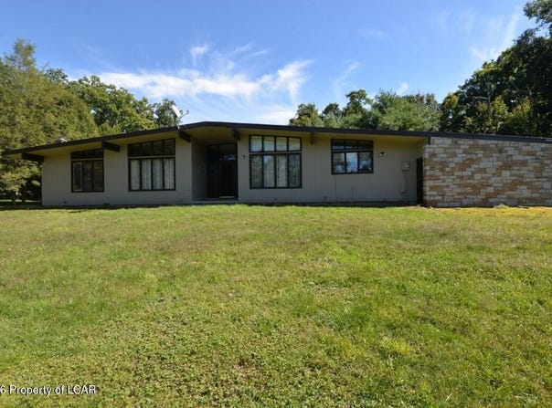 48 Yeager Road, Mountain Top, PA 18707