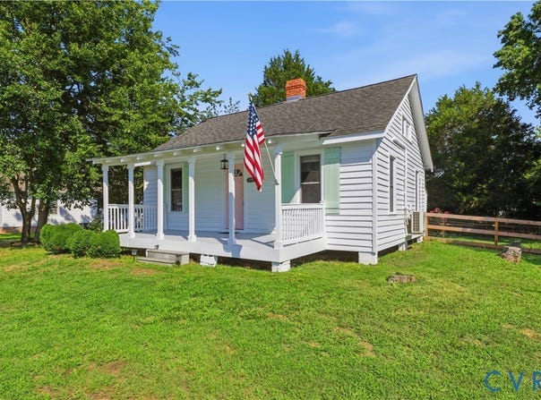 1252 Eubanks Road, Dunnsville, VA 22454