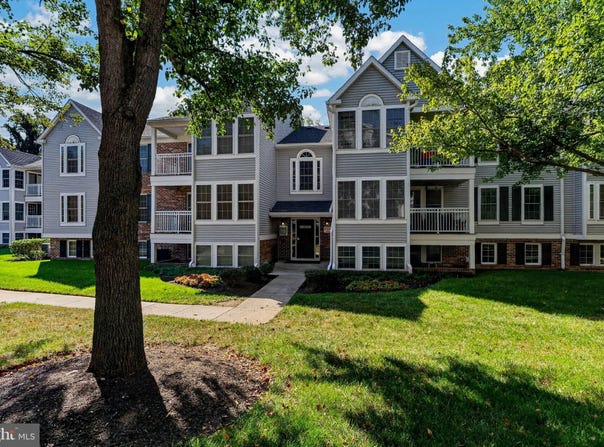 1436 GREENBRIAR Circle, BALTIMORE, MD 21208