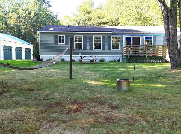 10 Hallbrook Way, Ellsworth, ME 04605