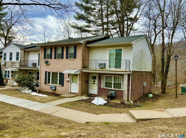 19 Surrey Lane, Torrington, CT 06790