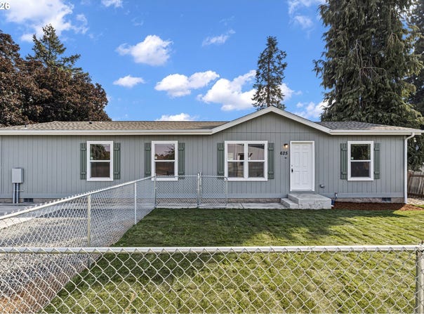 625 N 16TH St, CottageGrove, OR 97424