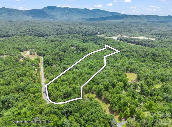 North Park Lane, Mill Spring, NC 28756