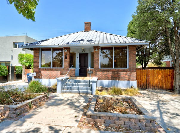907 Silver Avenue SW, Albuquerque, NM 87102