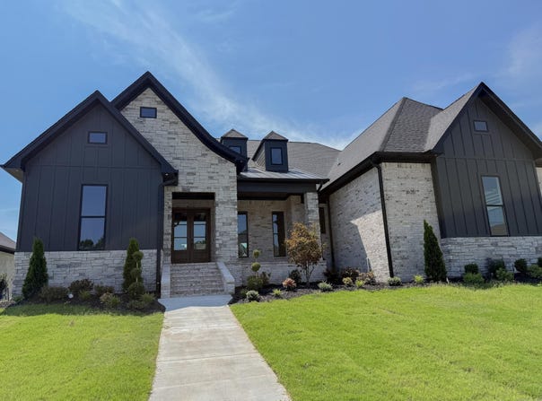 1635 Dolphin Drive, Conway, AR 72034