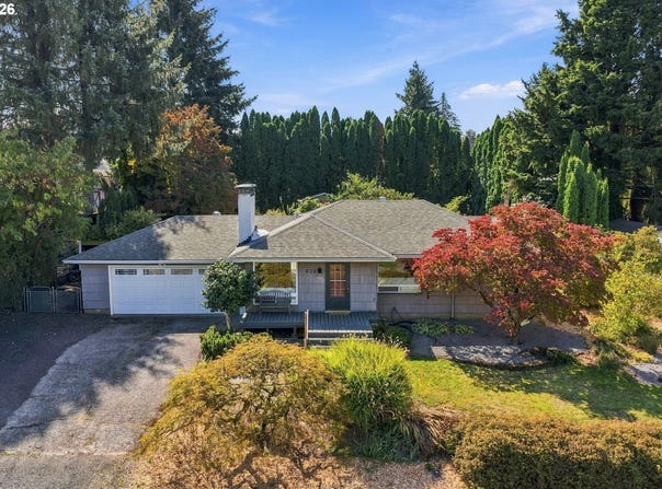 21932 SE ASH St, Gresham, OR 97030