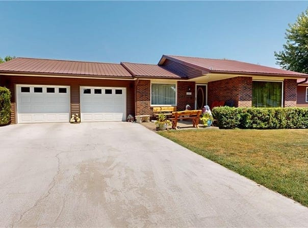 109 E Hardin Place, Nevada, MO 64772