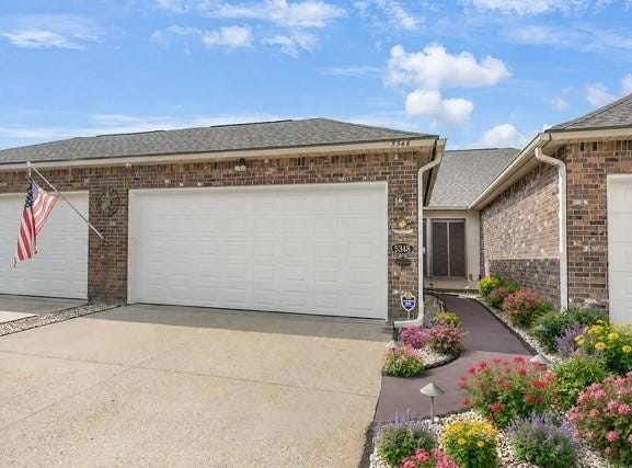 5348 COURTYARD Drive, Gonzales, LA 70737