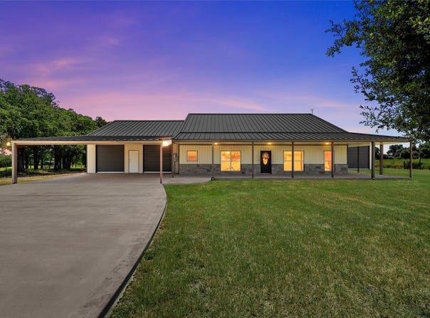 225 County Road 423, Lorena, TX 76655