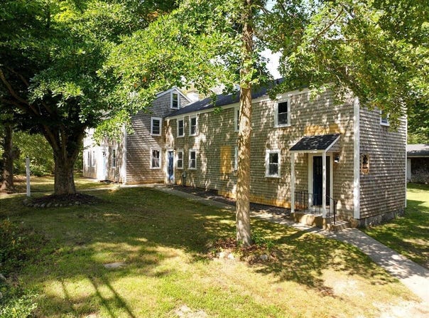 687 Main Street, Wareham, MA 02571