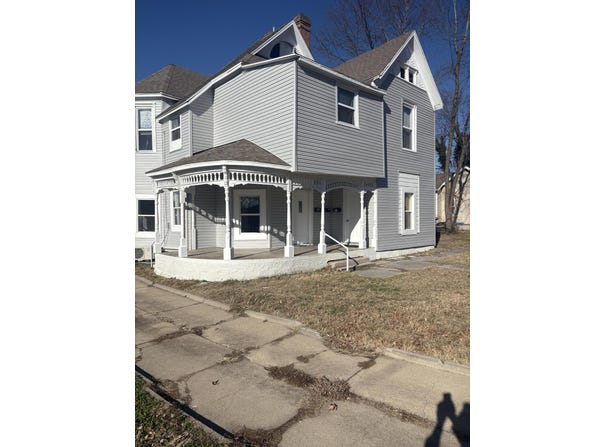 1711 N Washington Avenue, Springfield, MO 65803